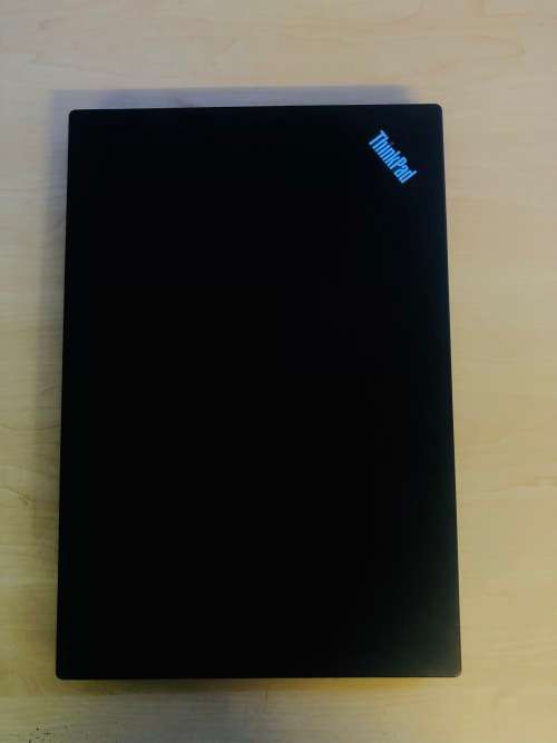 Lenovo ThinkPad X260  Core i7-6500U 2.59GHz 8GB Ram  256GB SSD  13,3` HD Graphics 520  2xBattery