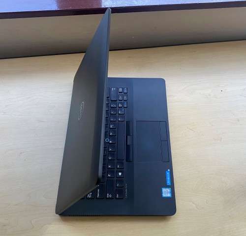 Dell Latitude E7470  (Intel Core i5-6300U) 16GB Ram 256GB SSD 14` Touch Screen