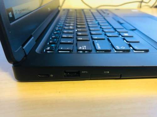 Dell Latitude 5490 i7-8650 2,11GHz 16GB Ram 256GB SSD 14` UHD Graphics 620 Display+KBL
