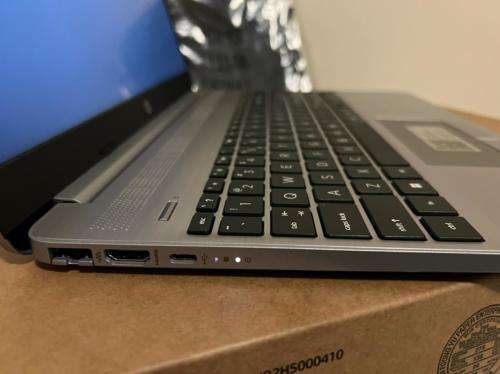 Hp 255 G8 Notebook Pc AMD Ryzen  5 3500U with Radeon Vega Mobile Gfx 2100 MHz 8GB Ram 512GB SSD 15.6