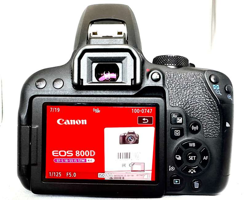Canon EOS 800D with Lens and accessories