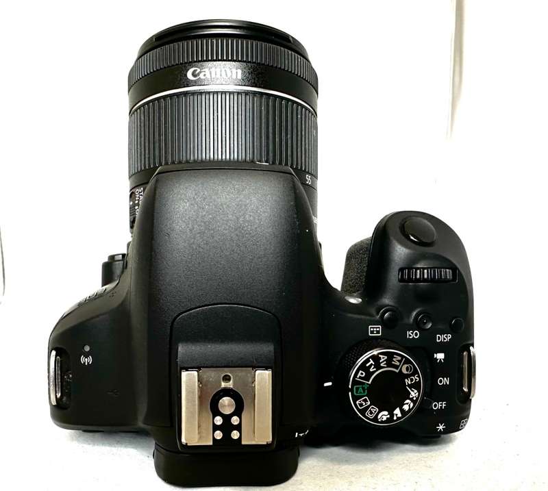 Canon EOS 800D with Lens and accessories