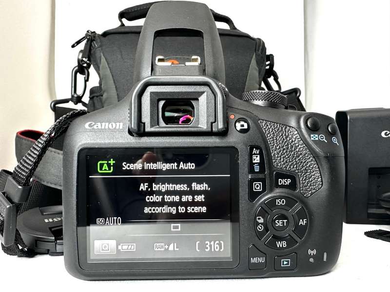 Canon EOS2000D with Lens and accessories  Excellent condition as new