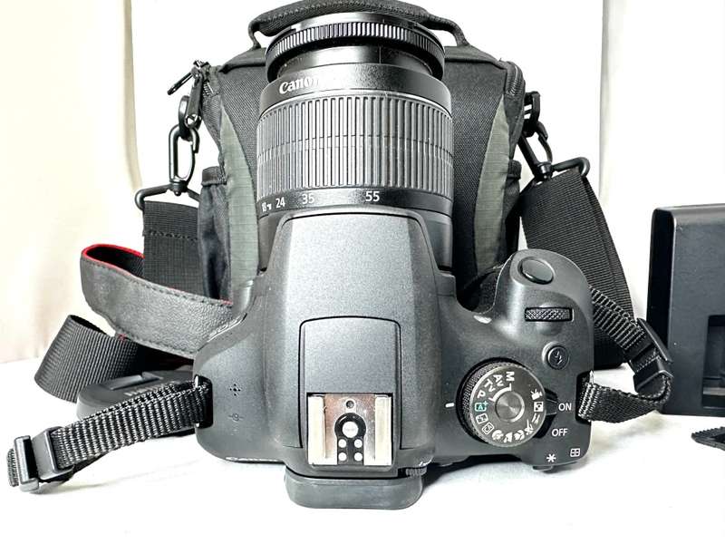 Canon EOS2000D with Lens and accessories  Excellent condition as new