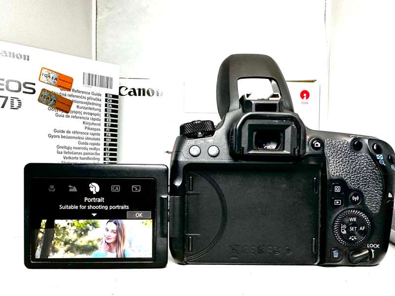 Canon EOS 77D with Lens and accessories