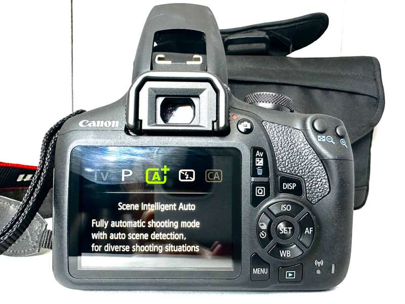 Canon EOS2000D with Lens and accessories  Excellent condition as new