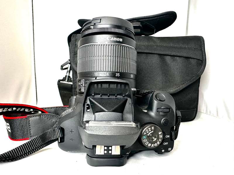 Canon EOS2000D with Lens and accessories  Excellent condition as new