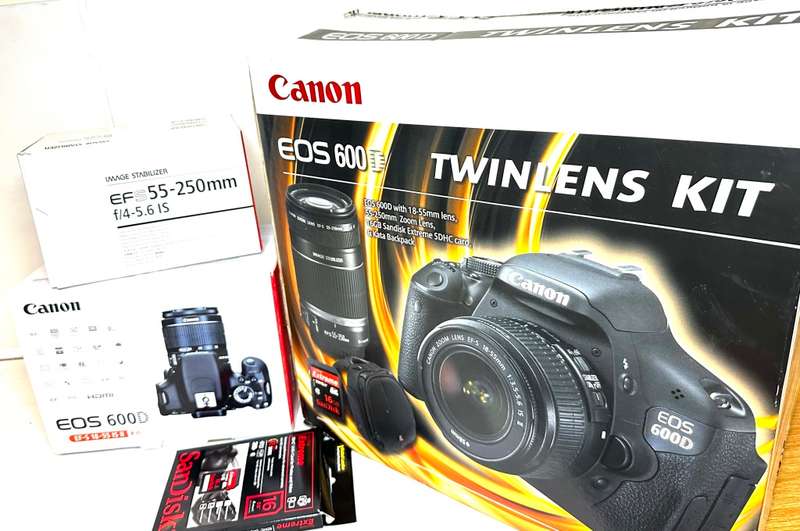Canon EOS 600D DSLR Camera with Canon EFS 18-55mm AF/MF macro Lens  Canon EFS 55-250mm Zoom Lens Ori