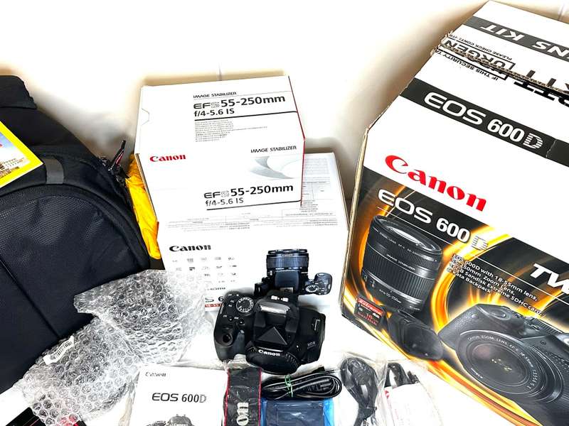 Canon EOS 600D DSLR Camera with Canon EFS 18-55mm AF/MF macro Lens  Canon EFS 55-250mm Zoom Lens Ori