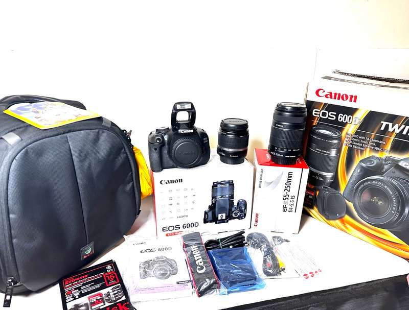 Canon EOS 600D DSLR Camera with Canon EFS 18-55mm AF/MF macro Lens  Canon EFS 55-250mm Zoom Lens Ori