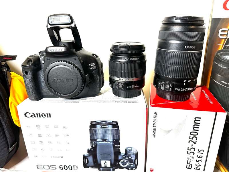 Canon EOS 600D DSLR Camera with Canon EFS 18-55mm AF/MF macro Lens  Canon EFS 55-250mm Zoom Lens Ori