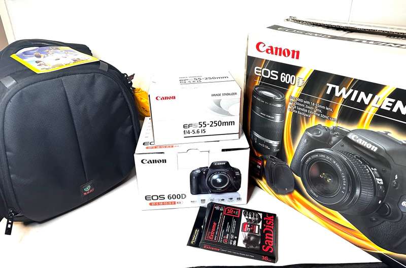 Canon EOS 600D DSLR Camera with Canon EFS 18-55mm AF/MF macro Lens  Canon EFS 55-250mm Zoom Lens Ori