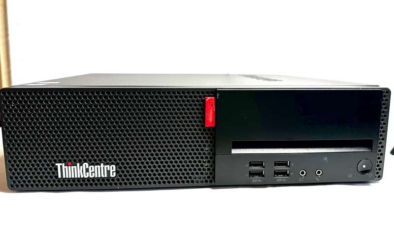 Lenovo M910s SFF Desktop pc Core i5-6th gen 3.2GHz  8GB Ram  500GB HDD + WiFi
