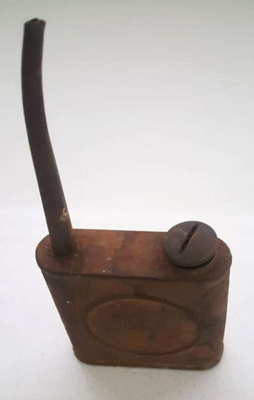 Vintage Oil Tin - 17cm x 7.5cm