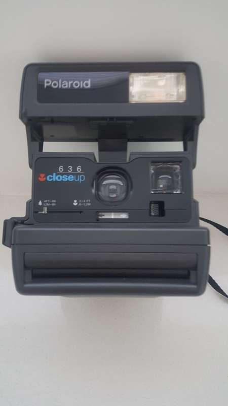 VINTAGE POLAROID INSTANT CAMERA