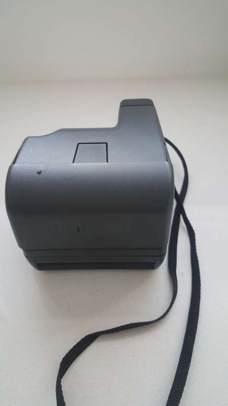 VINTAGE POLAROID INSTANT CAMERA