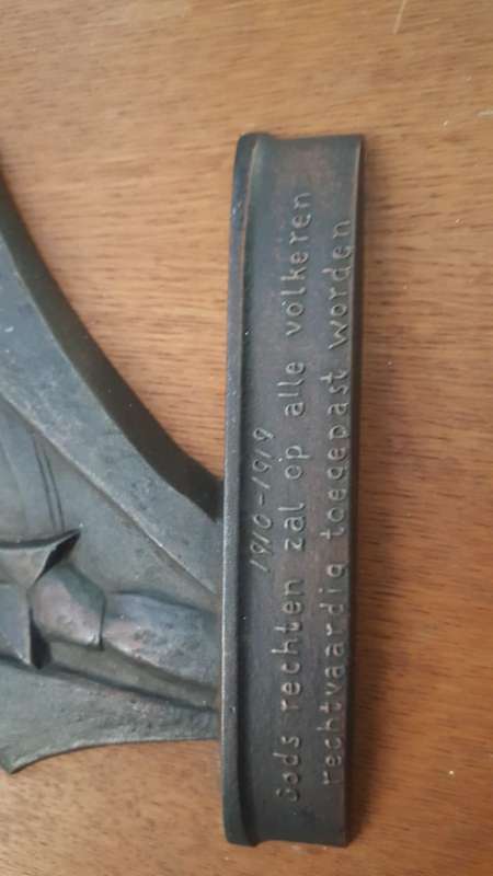 VINTAGE AFRICANA PLAQUE GEN. LOUIS BOTHA 1910 - 1919 BRONZE ON WOOD