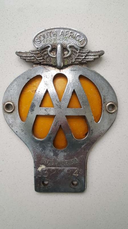 VINTAGE AA SOUTH AFRICA 2 PIECE ASSEMBLY CAR BUMPER BADGE