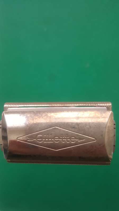 VINTAGE GILLETTE SAFETY RAZOR - MADE IN ENGLAND