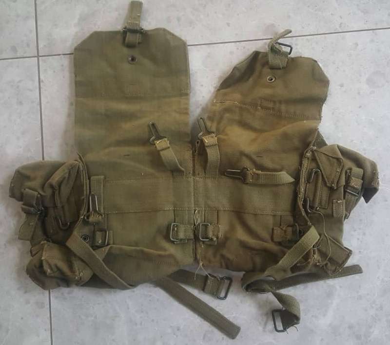OLD RHODESIAN ARMY WEBBING KIDNEY POUCHES