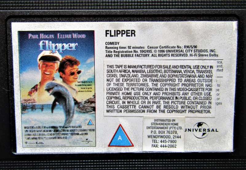 Flipper - Elijah Wood - VHS Tape (1996)