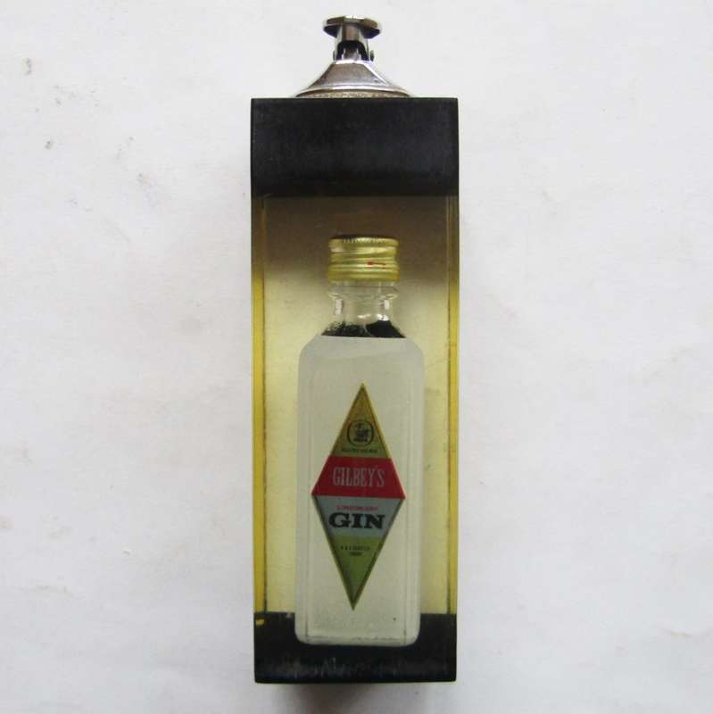 Old Gilbey`s Gin Table Lighter