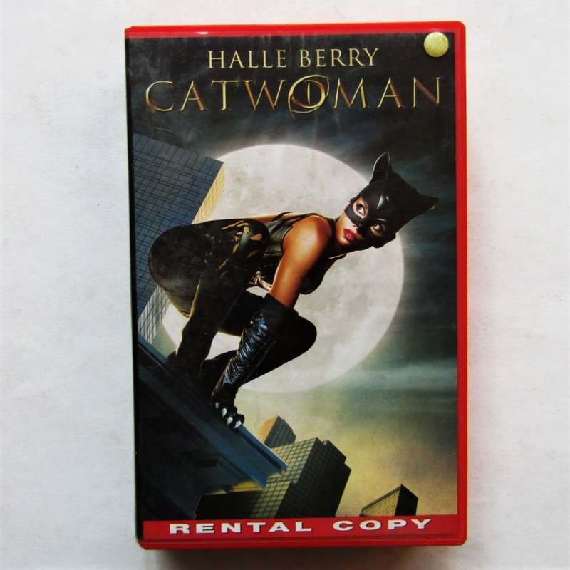 Catwoman - Halle Berry - VHS Tape (2005)