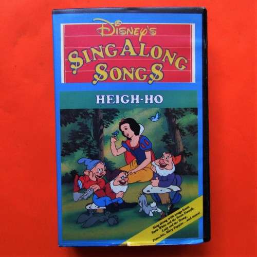 Sing Along Songs: Heigh Ho - Walt Disney VHS Tape (1989)