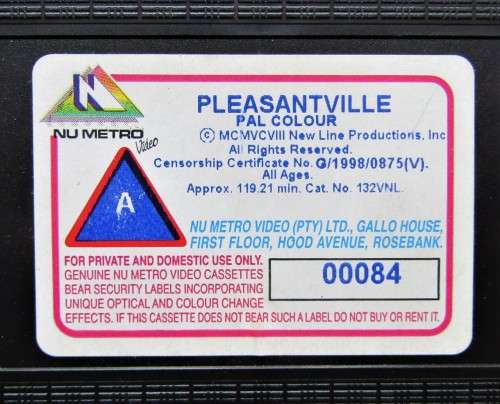 Pleasantville - Tobey Maguire - Fantasy Drama VHS Tape (1998)