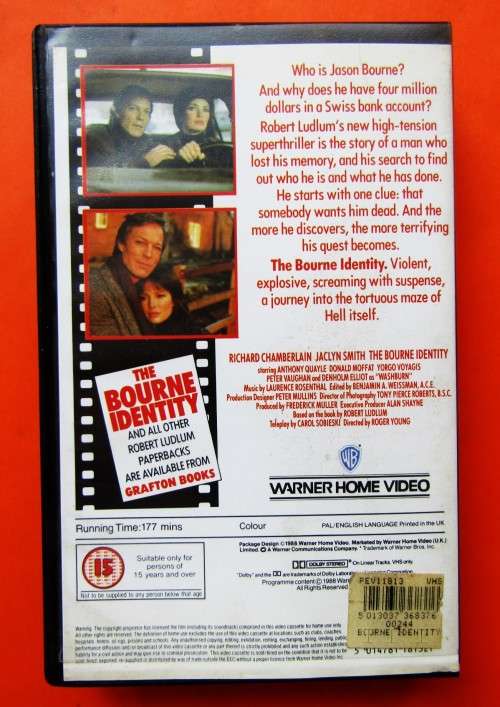 The Bourne Identity - Richard Chamberlain - Action Thriller VHS Tape (1988)