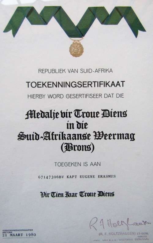 1980 SADF Medalje vir Troue Diens Award Certificate to Captain Erasmus