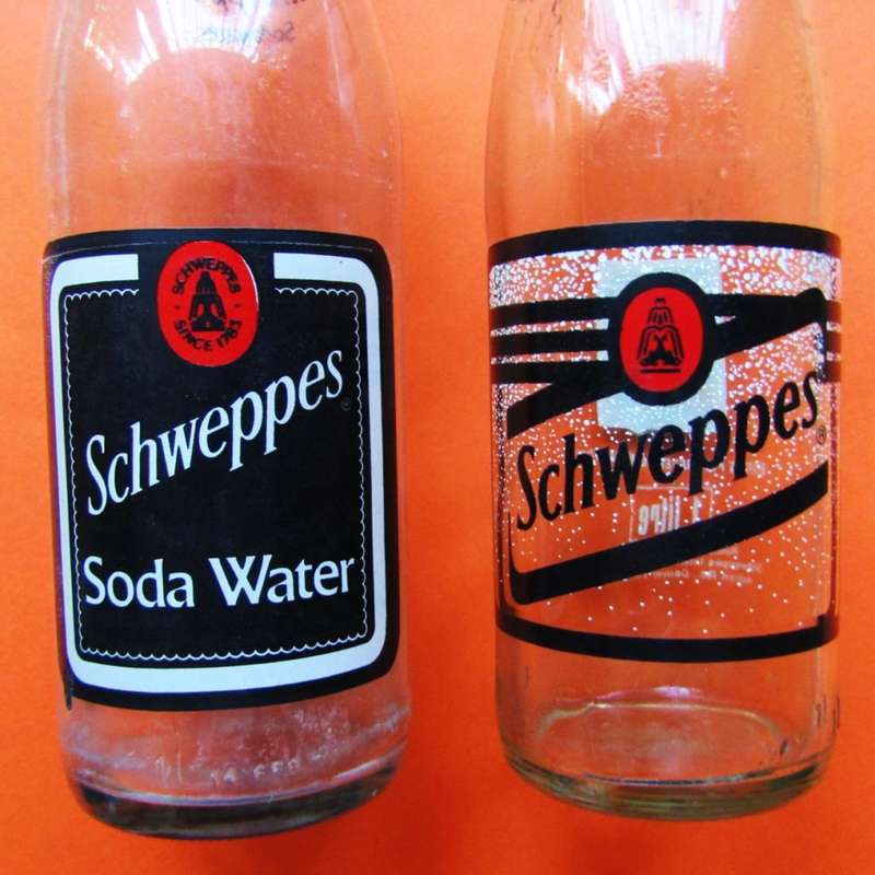 2 Old Schweppes Soda Water 1 Liter Glass Bottles