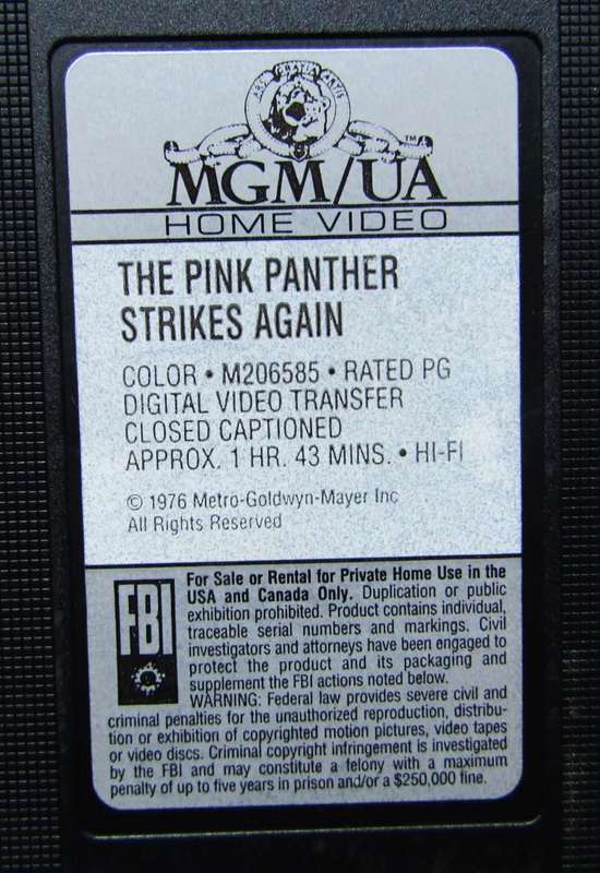 The Pink Panther Strikes Again - Peter Sellers - VHS Tape (1976)