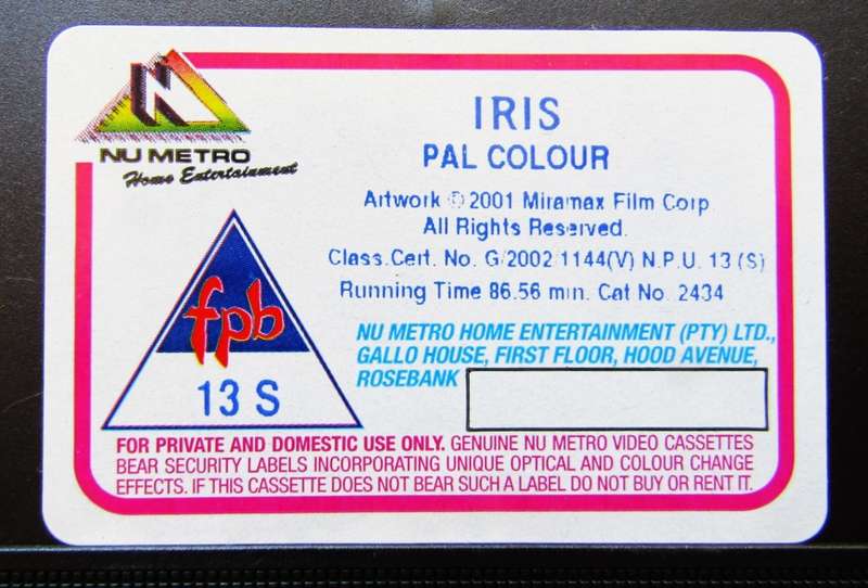 Iris - Judi Dench - Movie VHS Tape (2002)