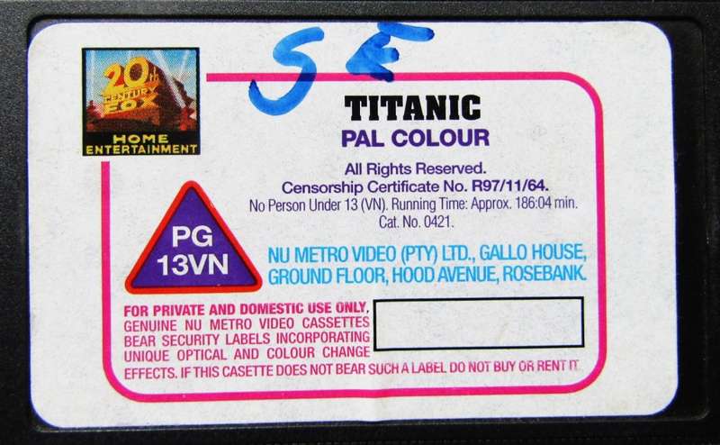 Titanic - Leonardo DiCaprio - Movie VHS Tape (1997)