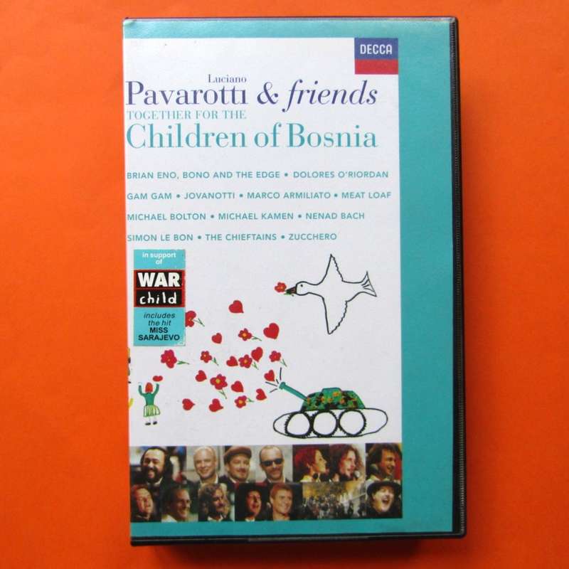 Pavarotti & Friends - VHS Video Tape (1996)