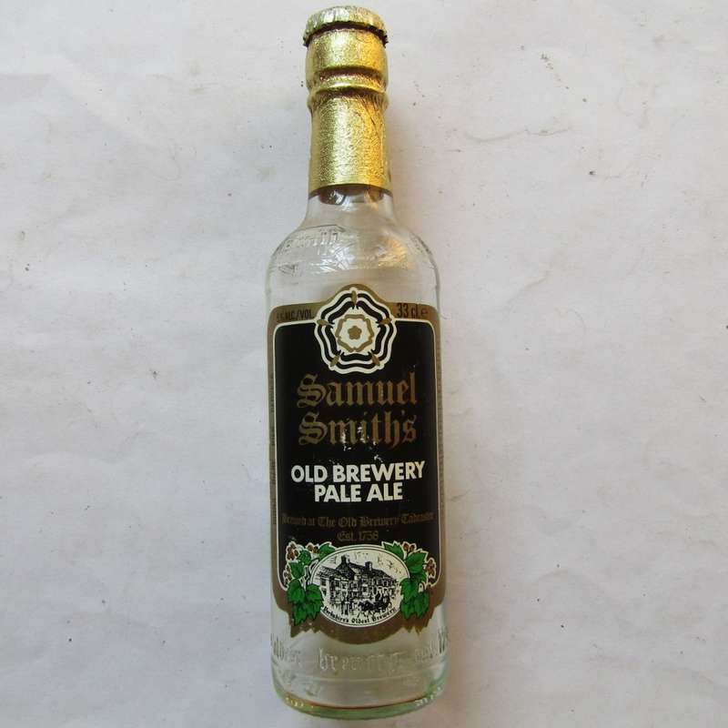 Old Samuel Smith`s Pale Ale 33cl Beer Bottle with Cap