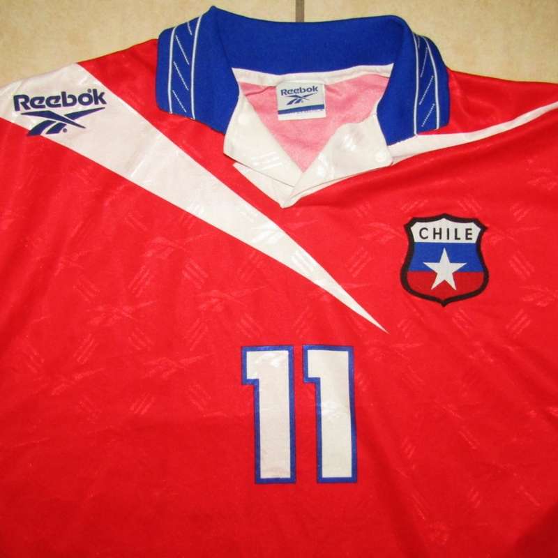 Old Reebok Chile Football Jersey - Large Size