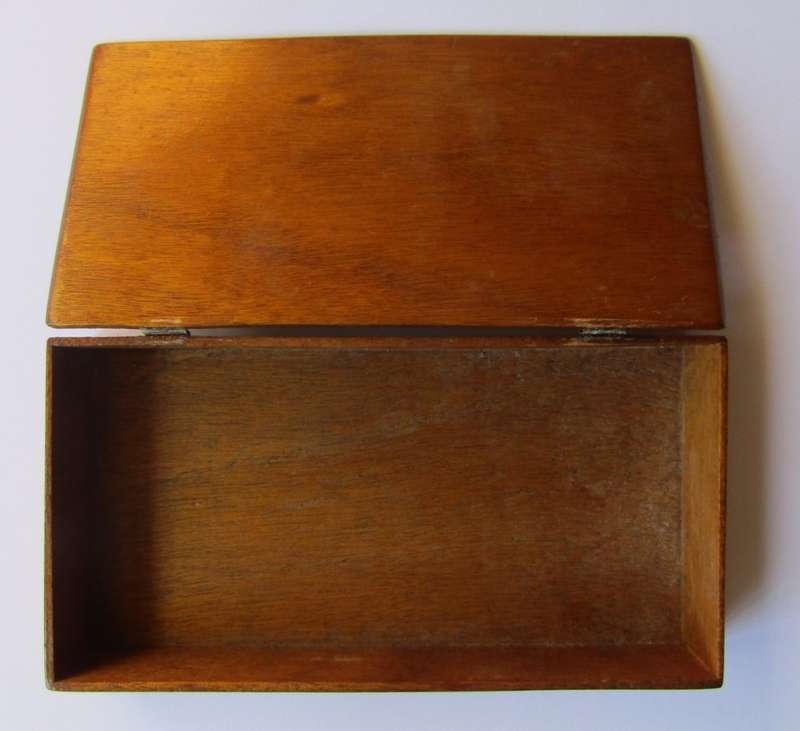 Old Uiltje Wooden Cigar Box