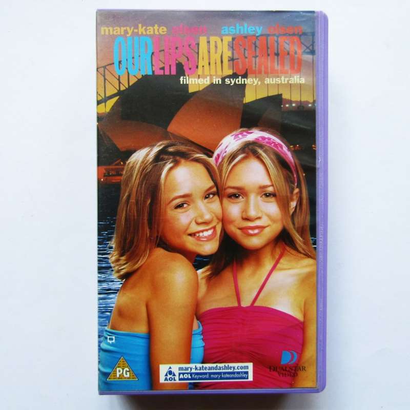 Our Lips Are Sealed - Olsen Twins - Movie VHS Tape (2000)