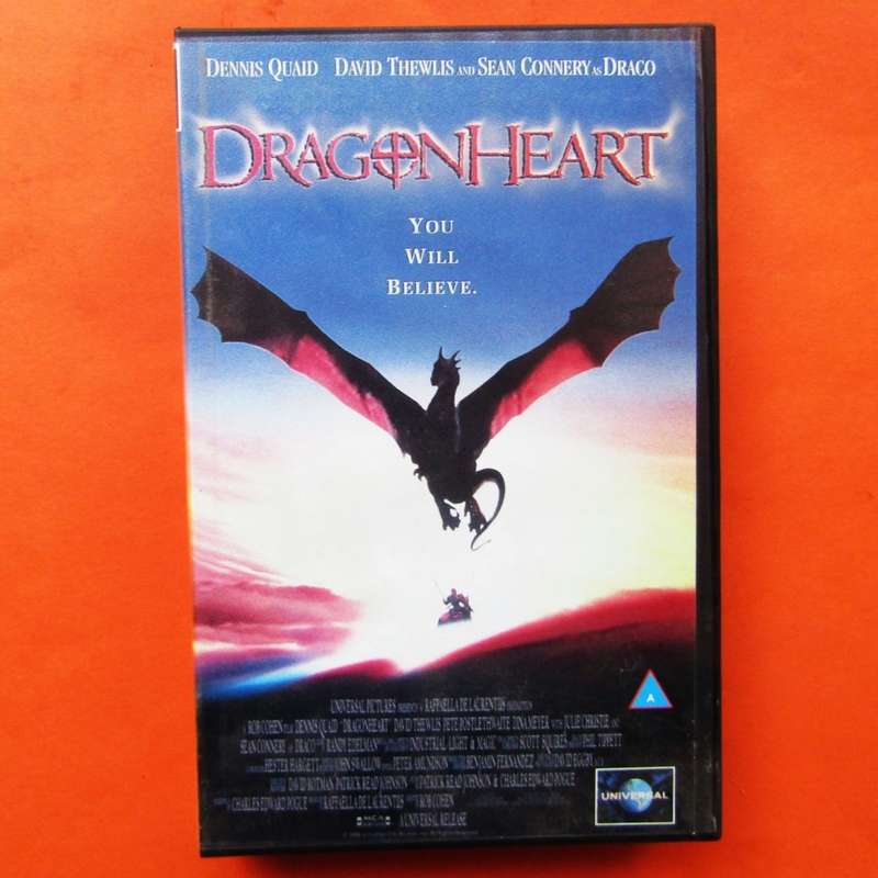 DragonHeart - Dennis Quaid - Movie VHS Tape (1996)