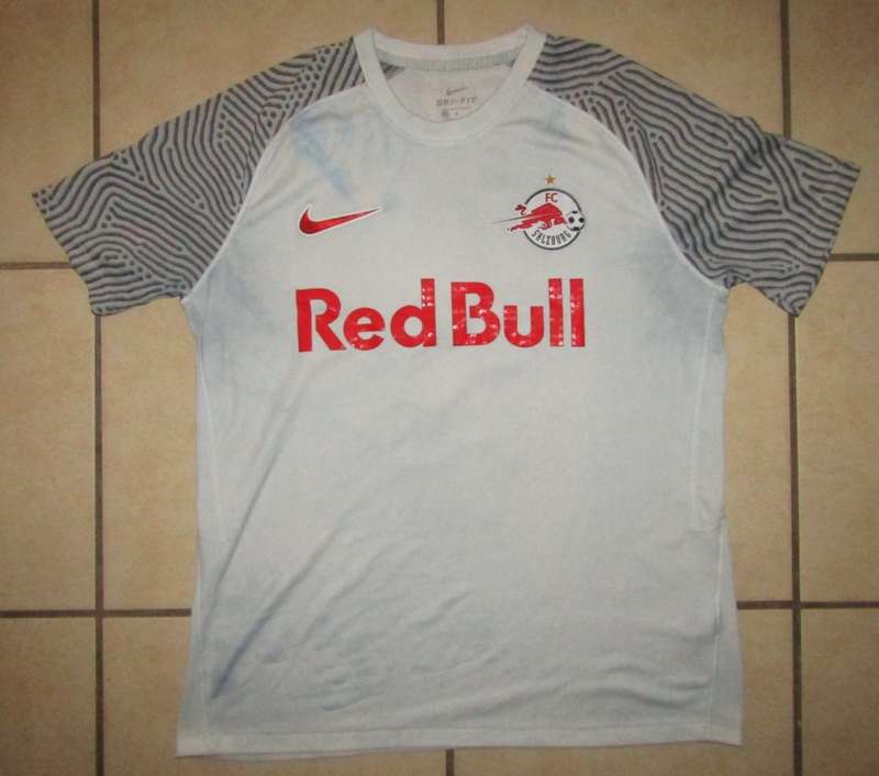 Old Nike FC Salzburg Football Jersey
