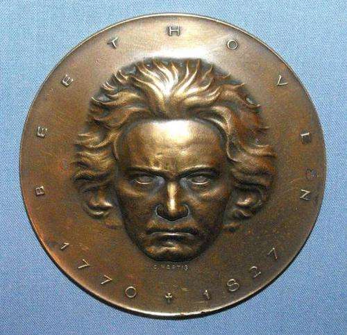 LARGE OLD BEETHOVEN 1770 - 1827 BRONZE MEDAL