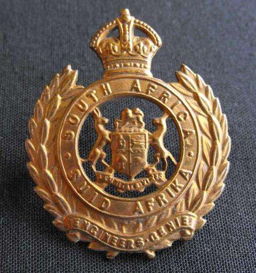 SA ENGINEERS WW2 METAL CAP BADGE