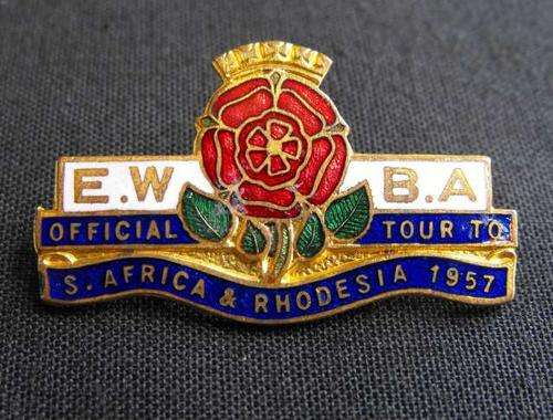 ENGLAND WOMANS BOWLING 1957 TOUR TO RHODESIA PIN BADGE