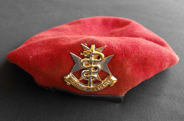 SADF MEDICS BERET + INSIGNIA