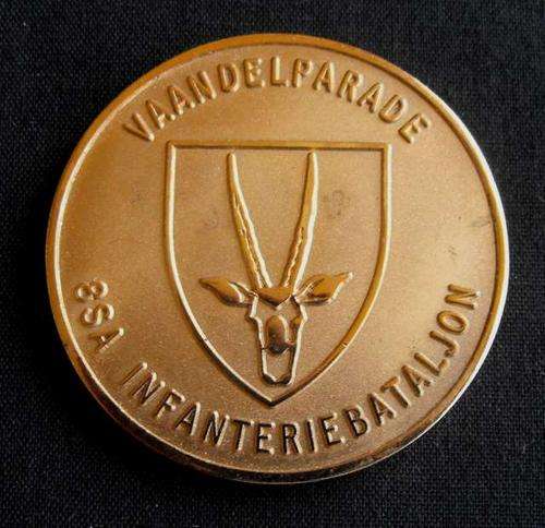 SADF 8 SA INFANTRY BATTALION PRESENTATION OF COLOURS MEDAL