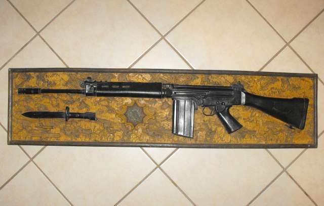 SA POLICE R1 RIFLE PLAQUE
