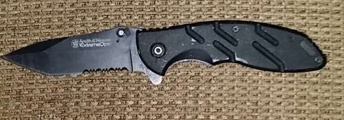 Smith & Wesson Extreme Ops Knife