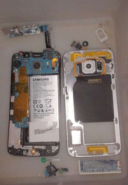 Samsung S6 Edge dismantled for parts-
